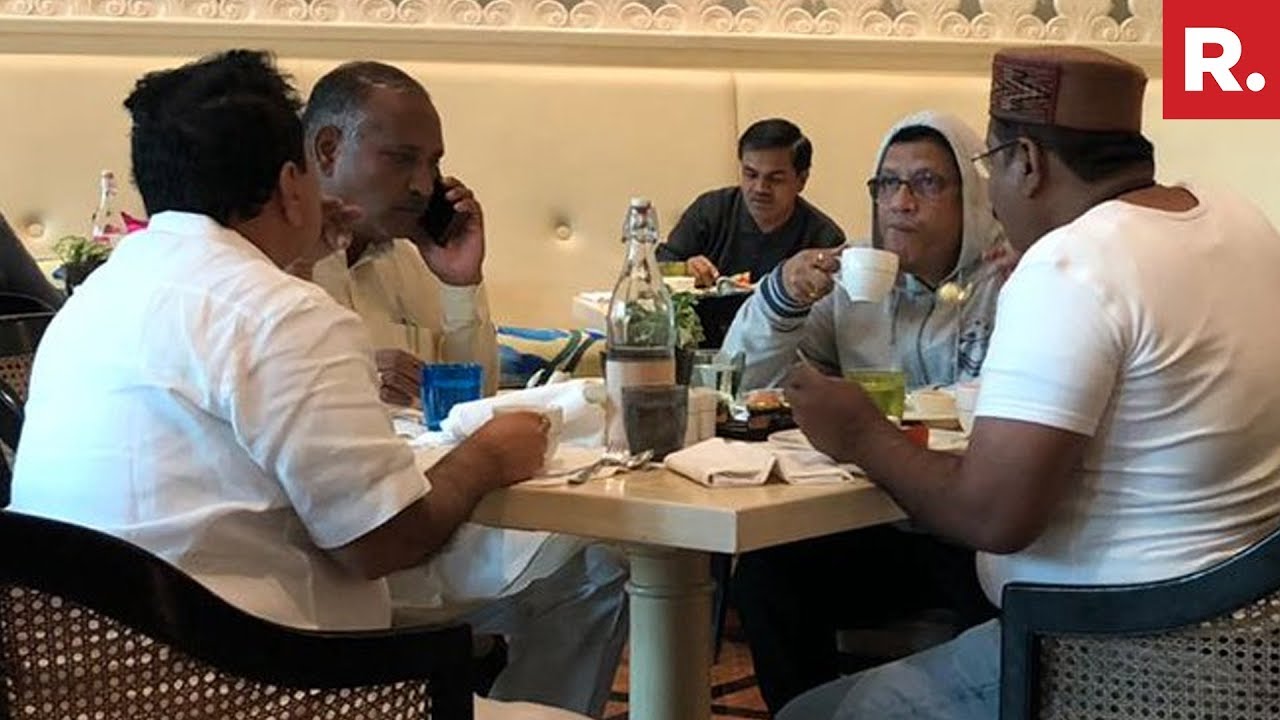 BJP Leaders Meet Rebel Congress MLAs In Mumbai | #CongExodus