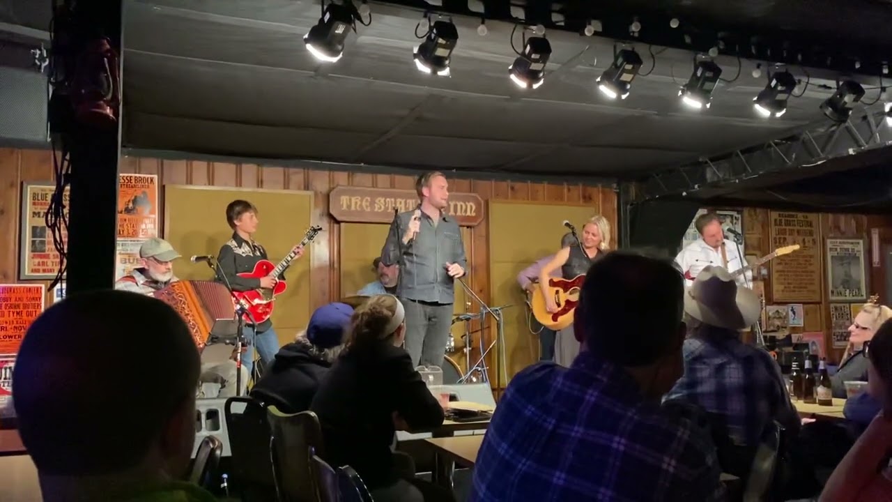 «Don’t Close Your Eyes» at Station Inn, Nashville - with The French Family