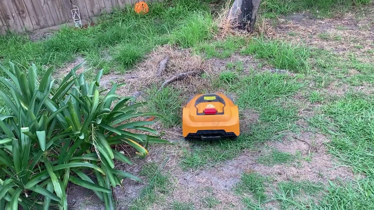 #3 MoeBot robotic lawn mower stops and claims it's 