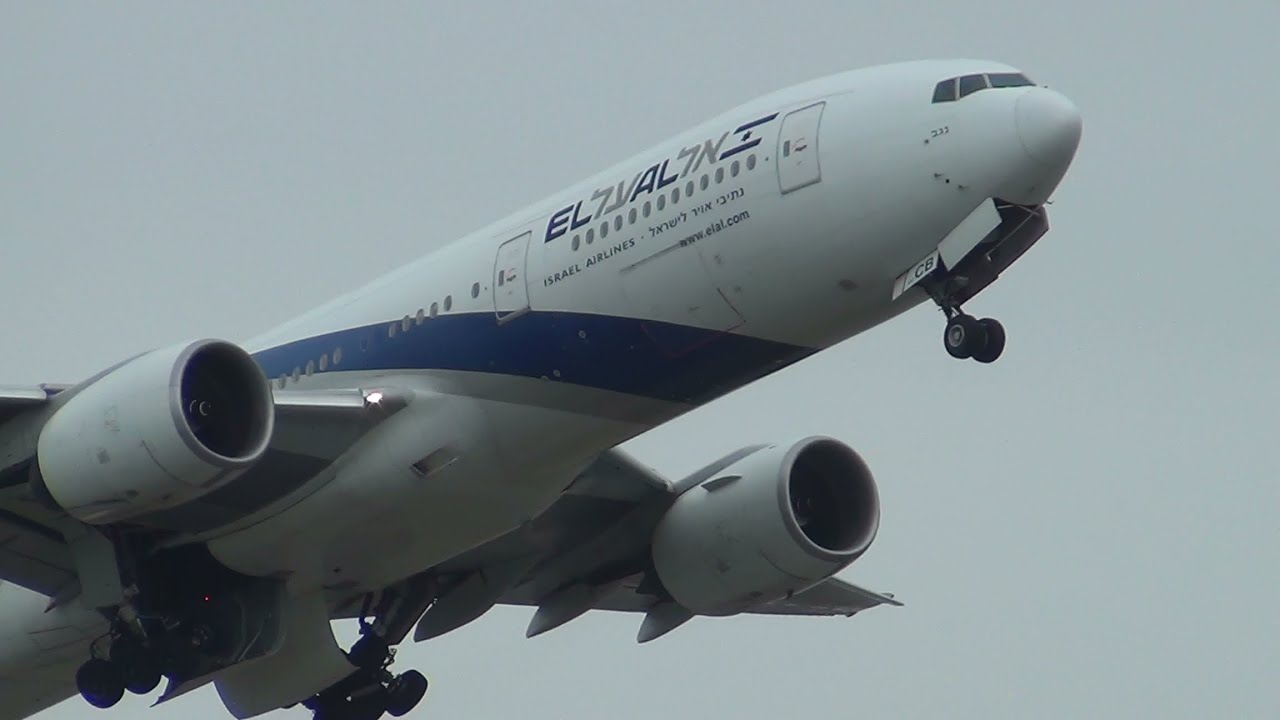 the incredible roar of RR Trent 800 / Boeing 777s take-off @ Rome