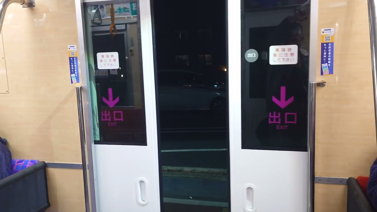 豊橋鉄道モ3500形3503　ドア閉