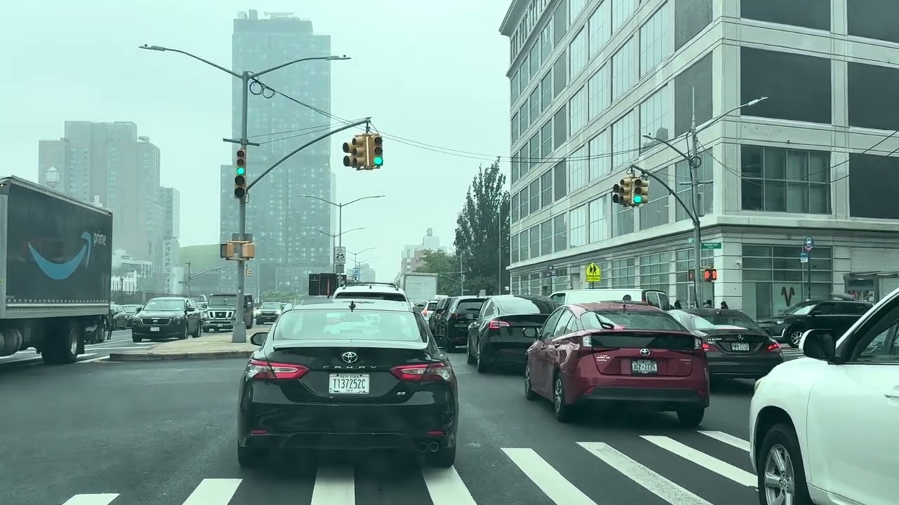 New York - Brooklyn - Driving tour in Atlantic Avenue