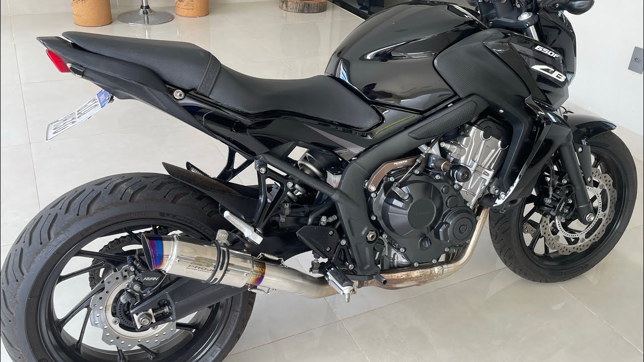 CB 650F na pista