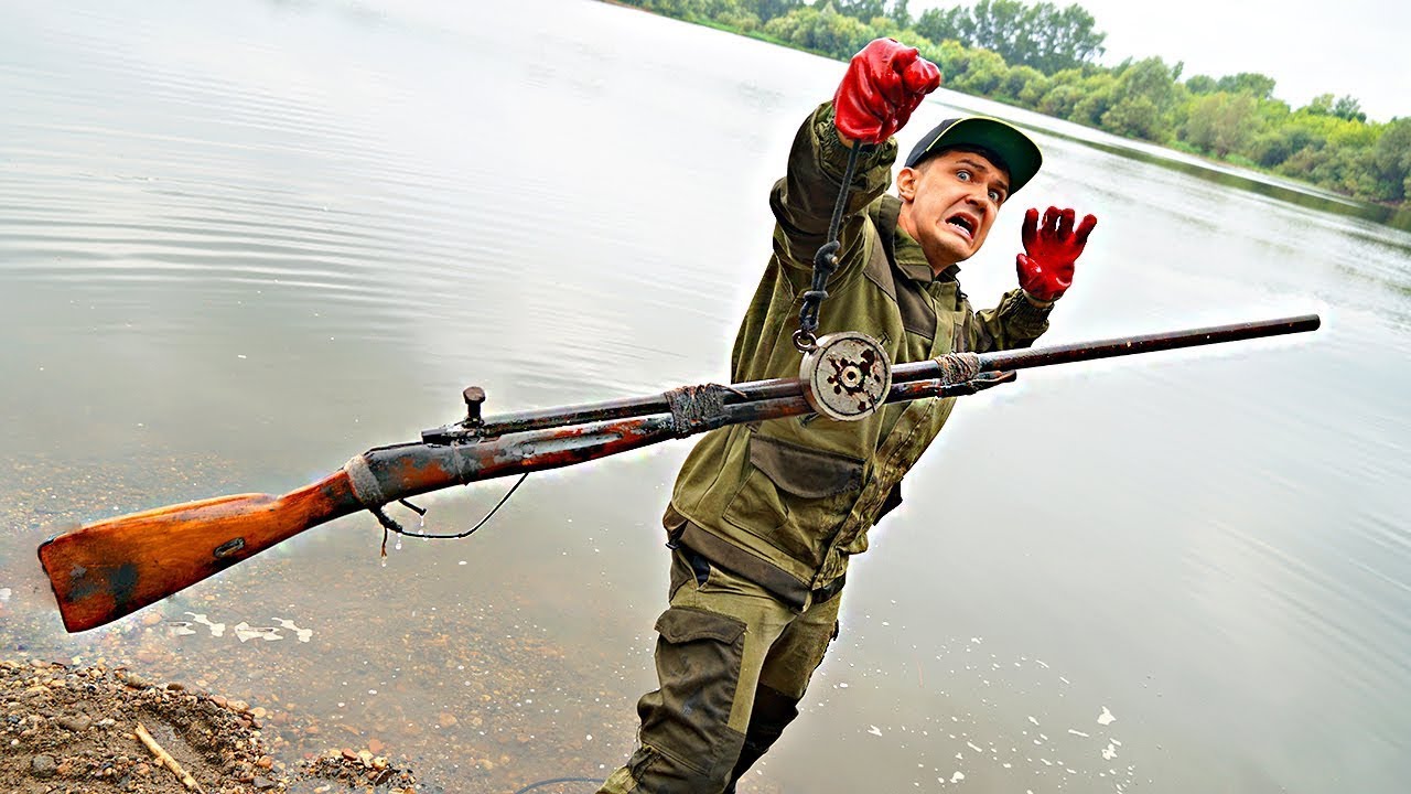 What Military Finds we Found Underwater With a Giant Magnet During Magnet Fishing?