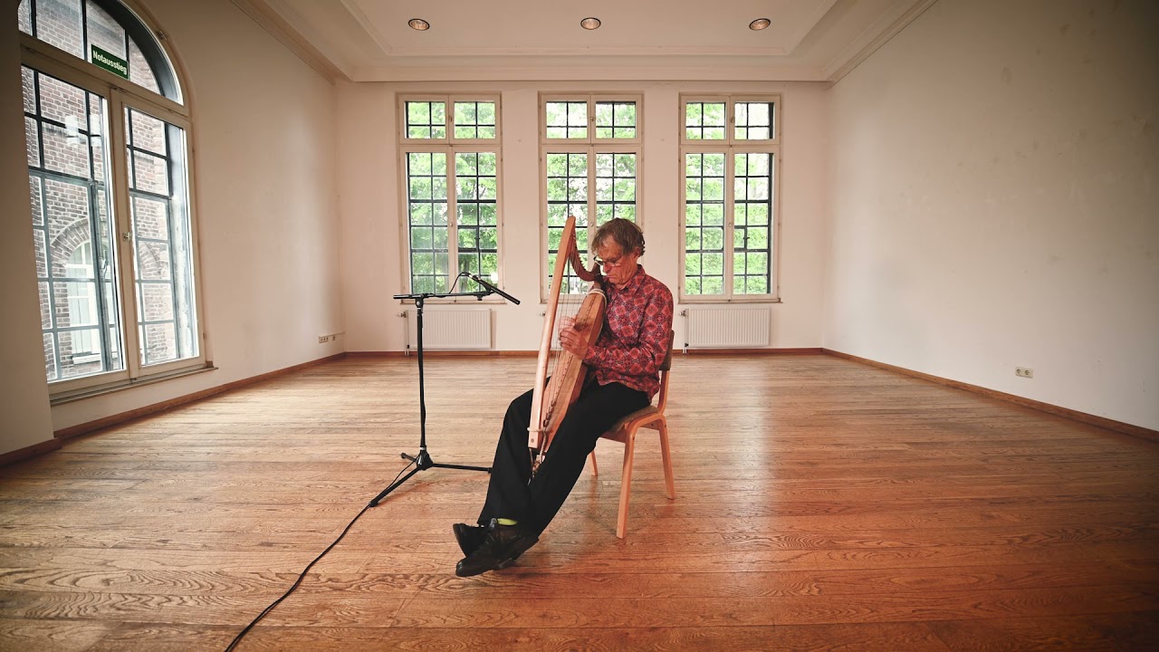 Villa Erckens | Tom Daun | Santa Maria amar devemos & Saltarello