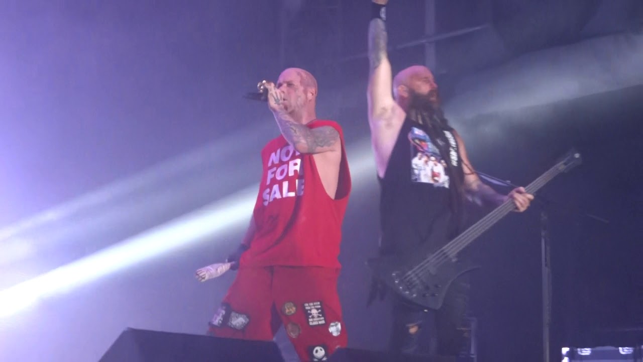 Five Finger Death Punch - Under And Over It Rock USA 2019 Oshkosh Wisconsin 07 / 18 / 2019