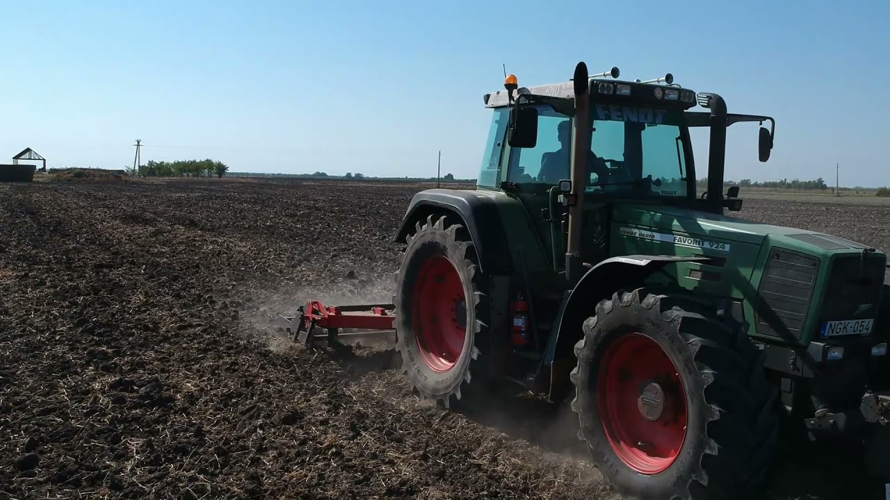 Talajlazítás 2021   / Fendt Favorit 924 Vario /