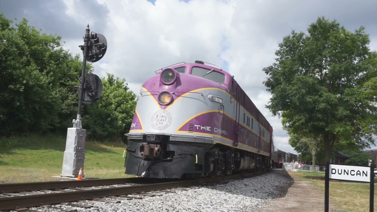 Atlantic Coast Line E3A #501 Leads at NCTM!