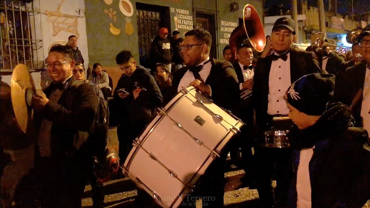 MARICUMBIA || La primera bailada de la banda de Erick Portillo en el 2025