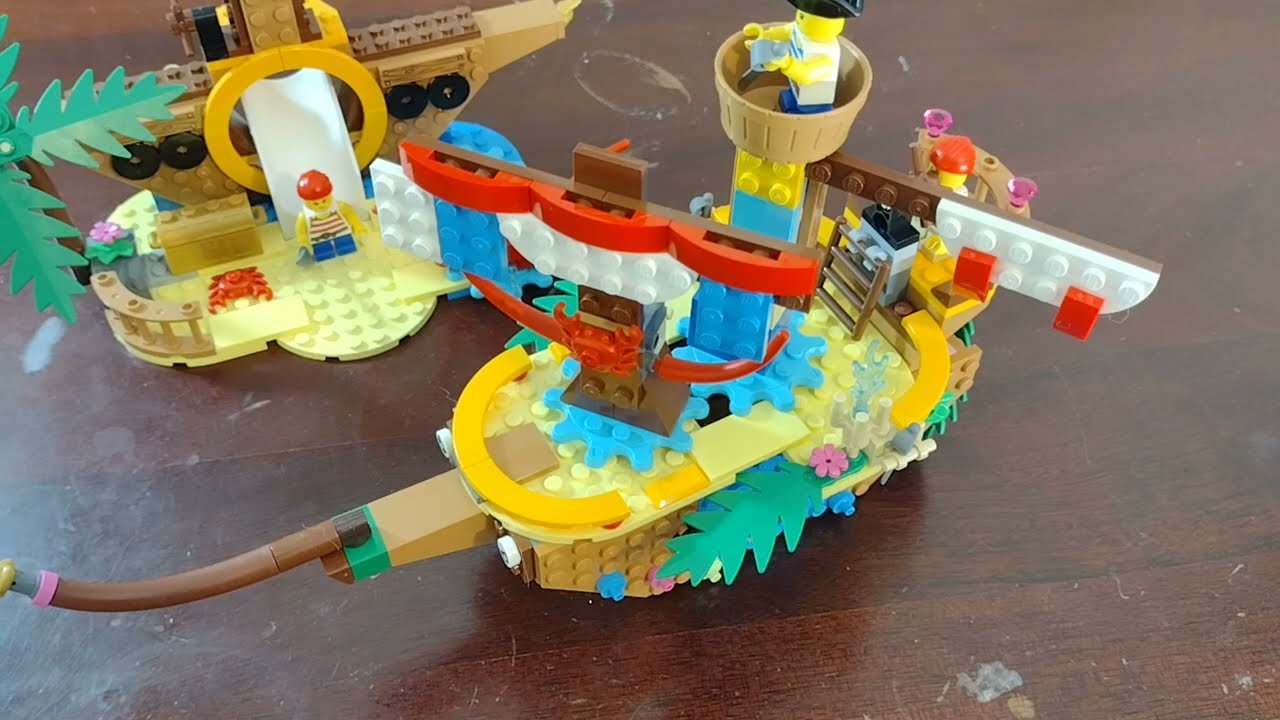 Playground, the Pirate Ship, a Lego MOC of 40589