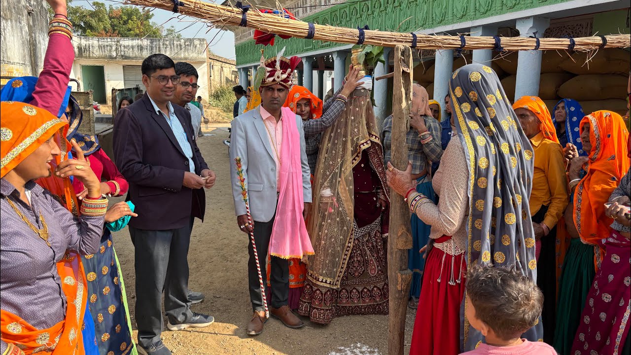भायेली को उड़यों दुपट्टो गजब आयो भाड़ को झोको।meenaGeet
