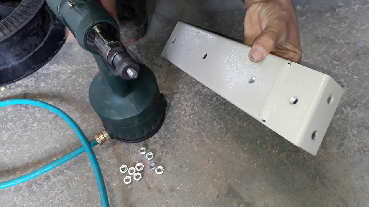 Clinching nut install