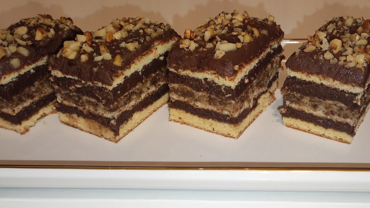 Prăjitură cu nucă și cremă de cacao ,,Regina Maria