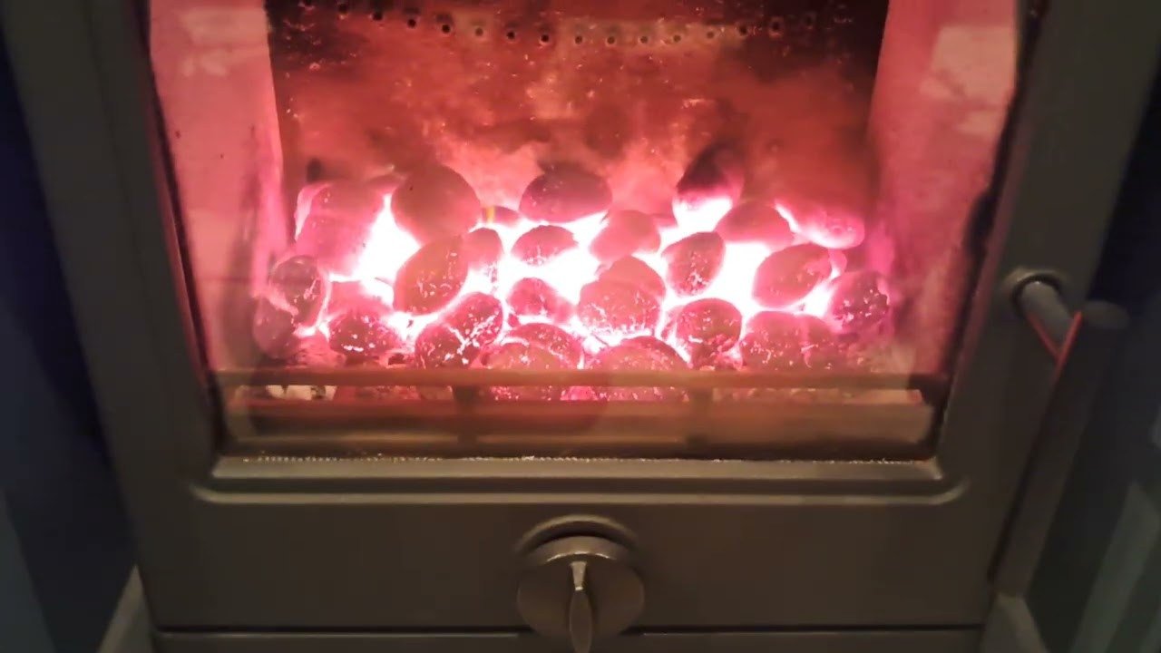 Taybrite smokeless fuel getting up to temperature review.