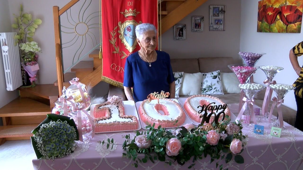 Nonna Italia una vita nei campi, a cento anni canta “Felicità”