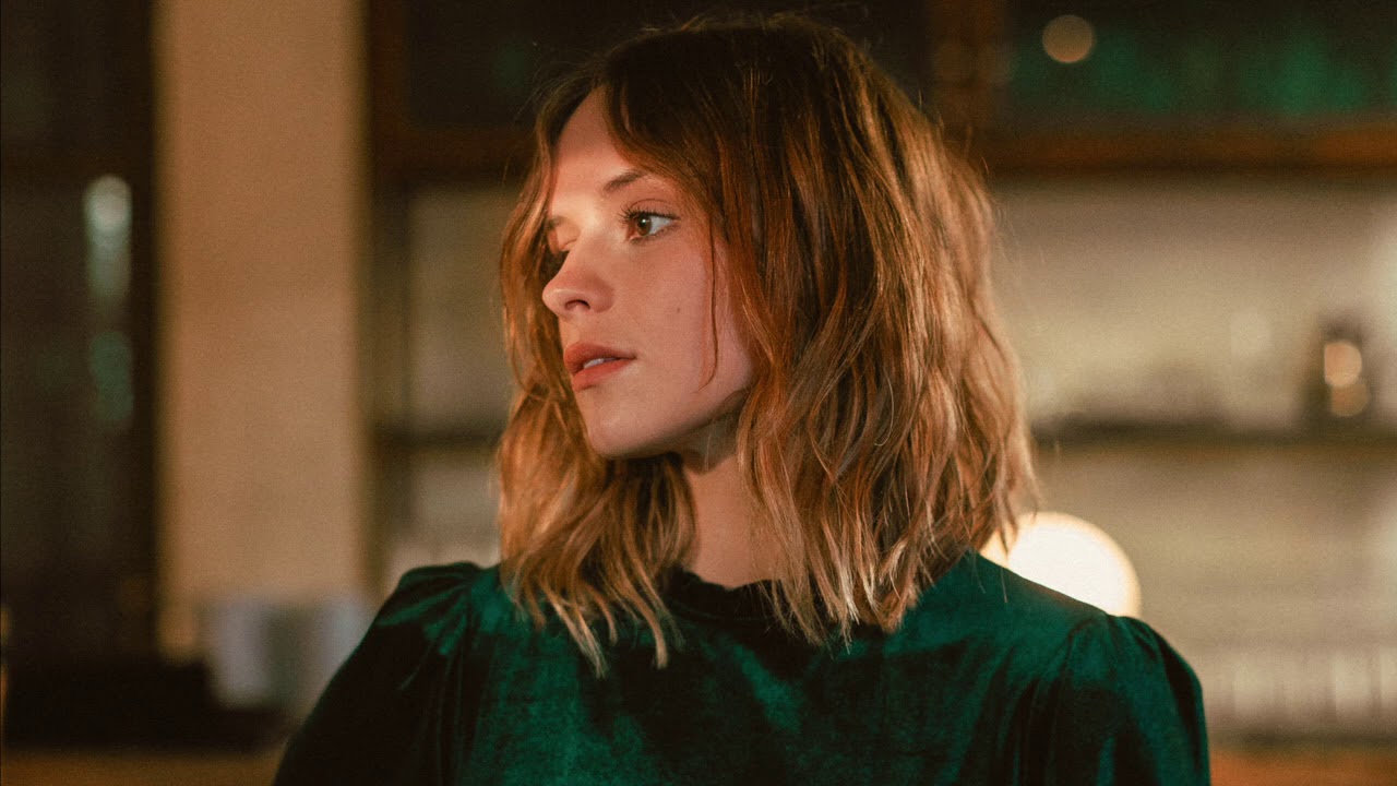 Gabrielle Aplin - Happy Xmas (War Is Over)
