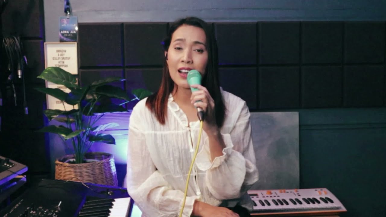 กระซิบสวาท  - ญานิน อินเนอร์ Cover