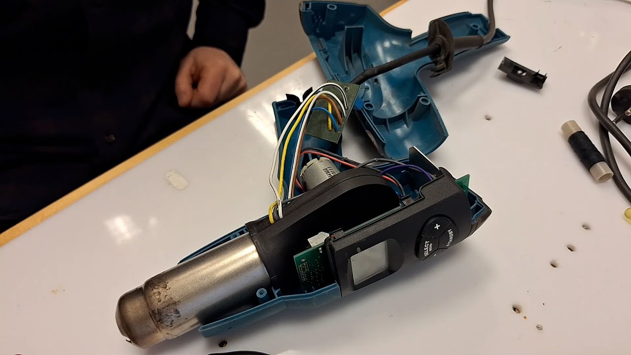 Ремонт строительного фена Makita HG651C. Не включается. Не работает дисплей