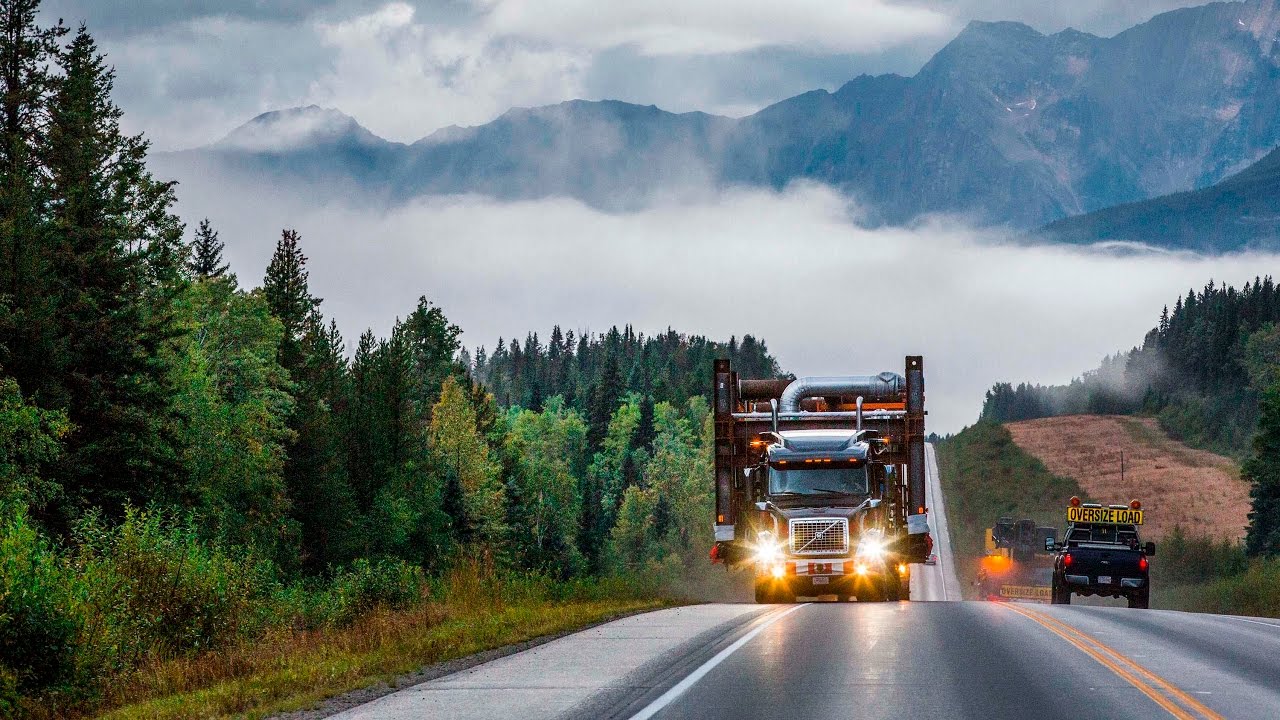 Volvo Trucks – Hauling deep into the Canadian wilderness – Drivers’ World