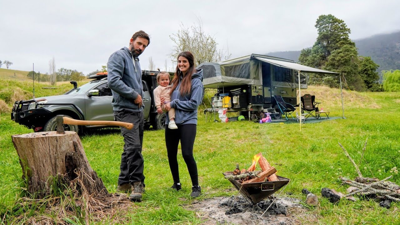 Camper trailer camping alongside a Creek - Neringla NSW - Jayco Lark
