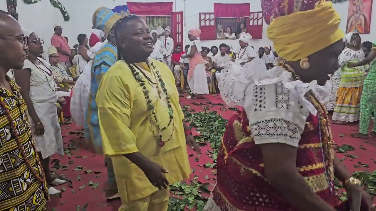 Xirê Angola no Terreiro Santa Bárbara