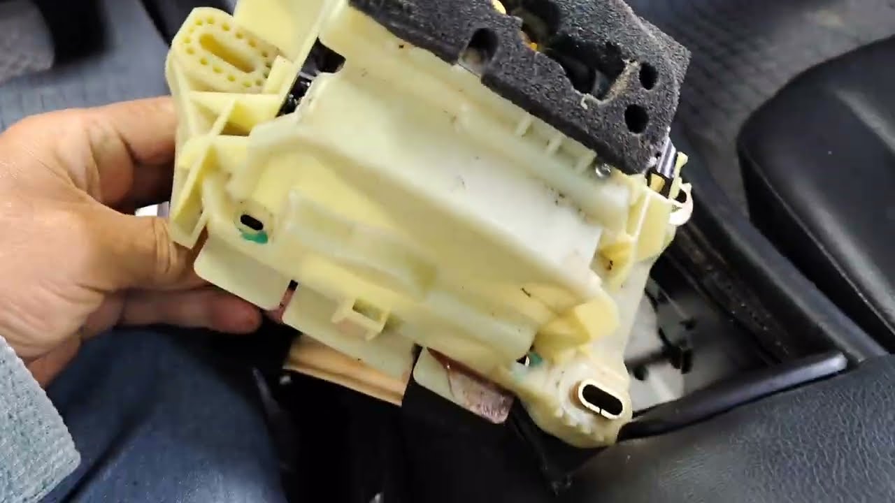 Mercedes C280 no sale la llave y no selección de marchas