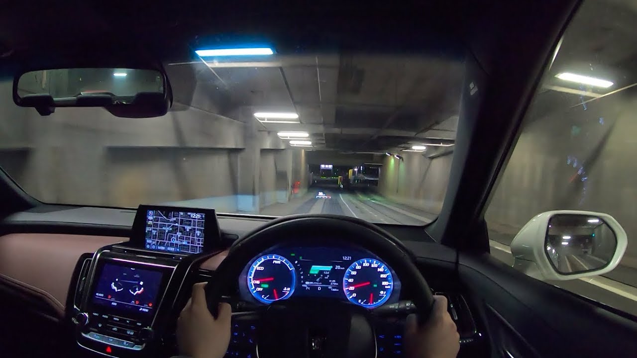 【試乗動画】2018 新型 トヨタ クラウン ハイブリッド 2.5 RS Four 夜間試乗