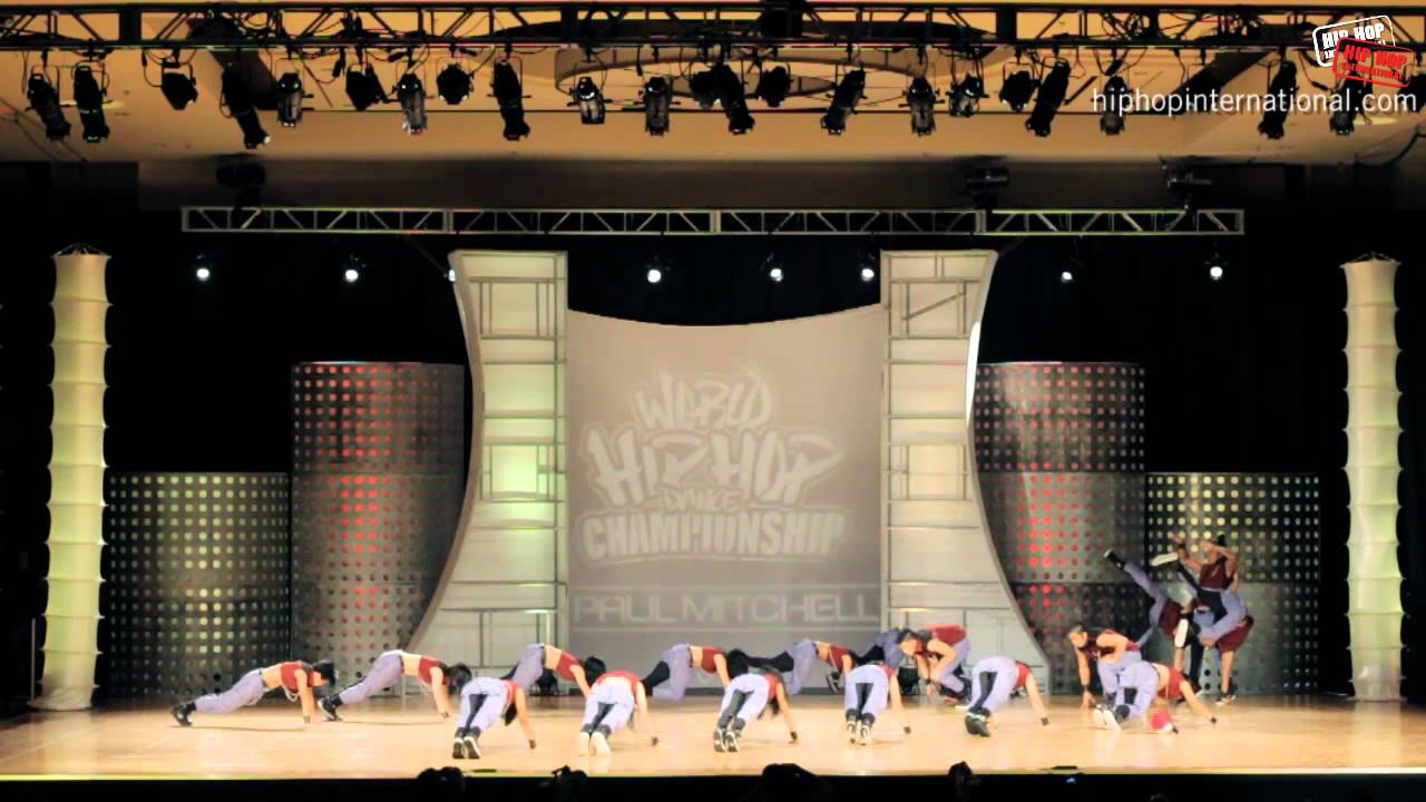UP StreetDance Club (Philippines) at World Championship Finals 2012 (Megacrew)