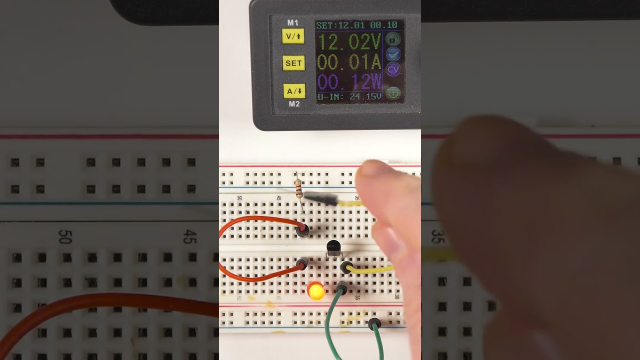 How to build a simple thyristor based oscillator? 