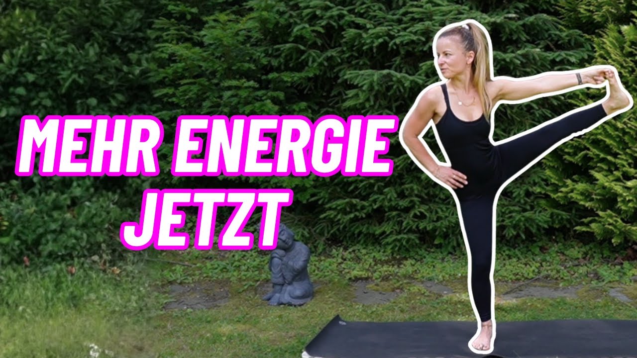 Energielos & ausgekühlt? Diese 30-Minuten-Yoga-Session entfacht dein inneres Feuer