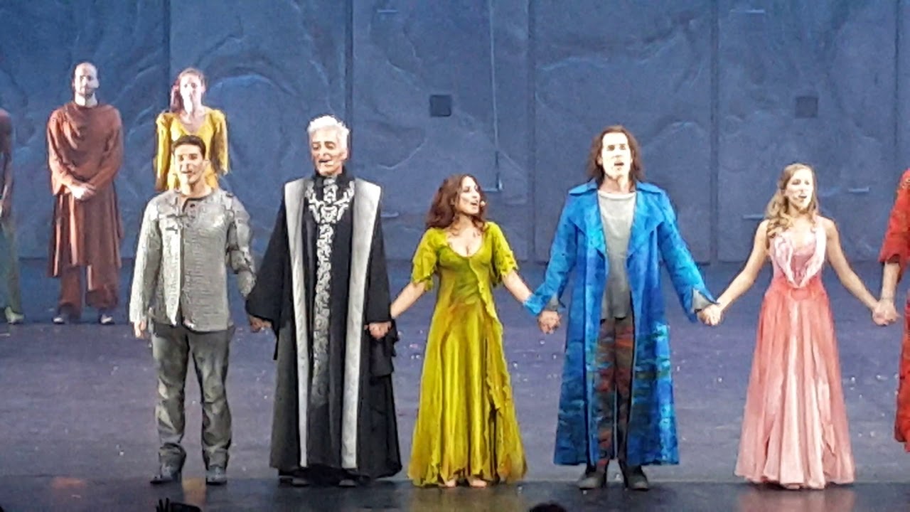 The26th. Nov. 2016  Musical Notre Dame de paris Paris tour Curtain call 3-3(evening)