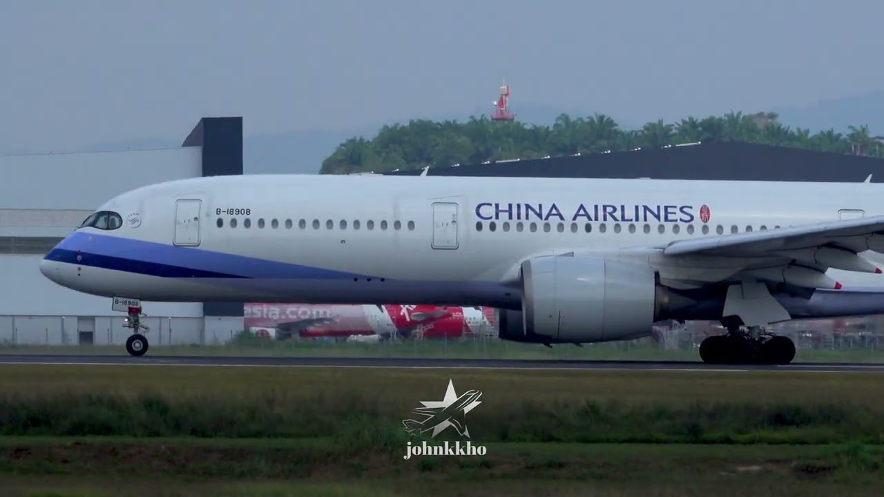 Plane Spotting At Kuala Lumpur International Airport KUL