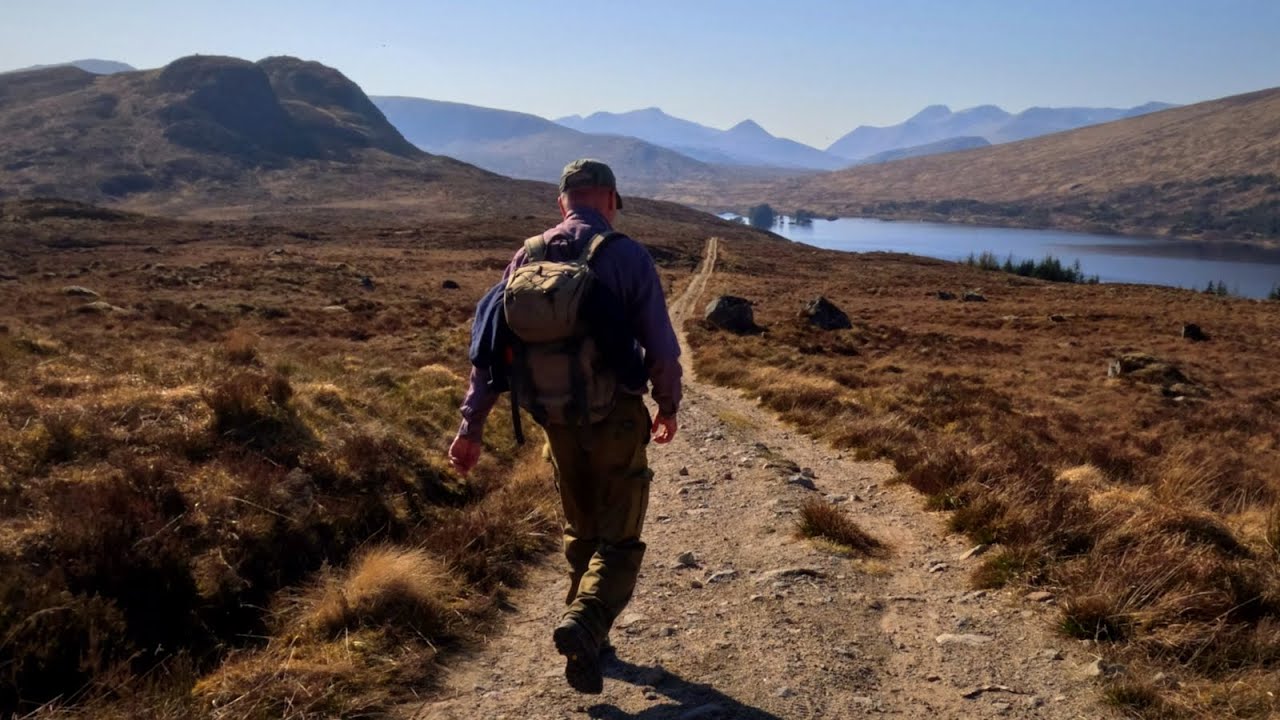 A Hike from Rannoch to Corrour (aka The Revolutionary Outdoor Midge Hat)
