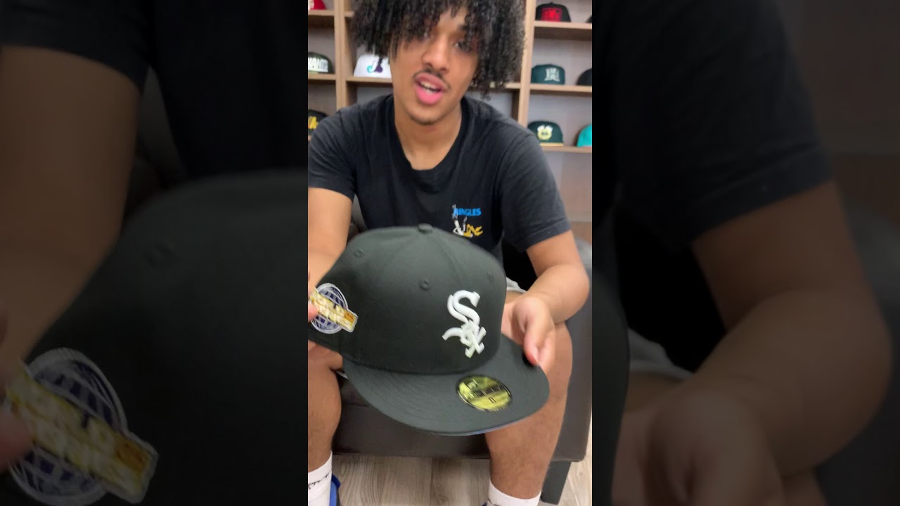 Chicago White Sox New 2005 World Series New Era 59Fifty Fitted Hat (Black Sky Blue Under Brim)