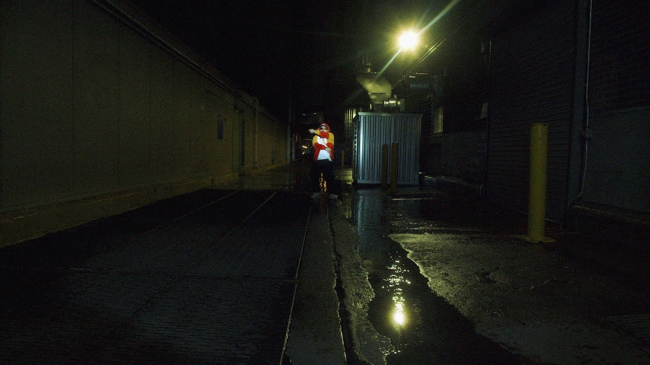 Avitiuh - HUH. (Visualizer)