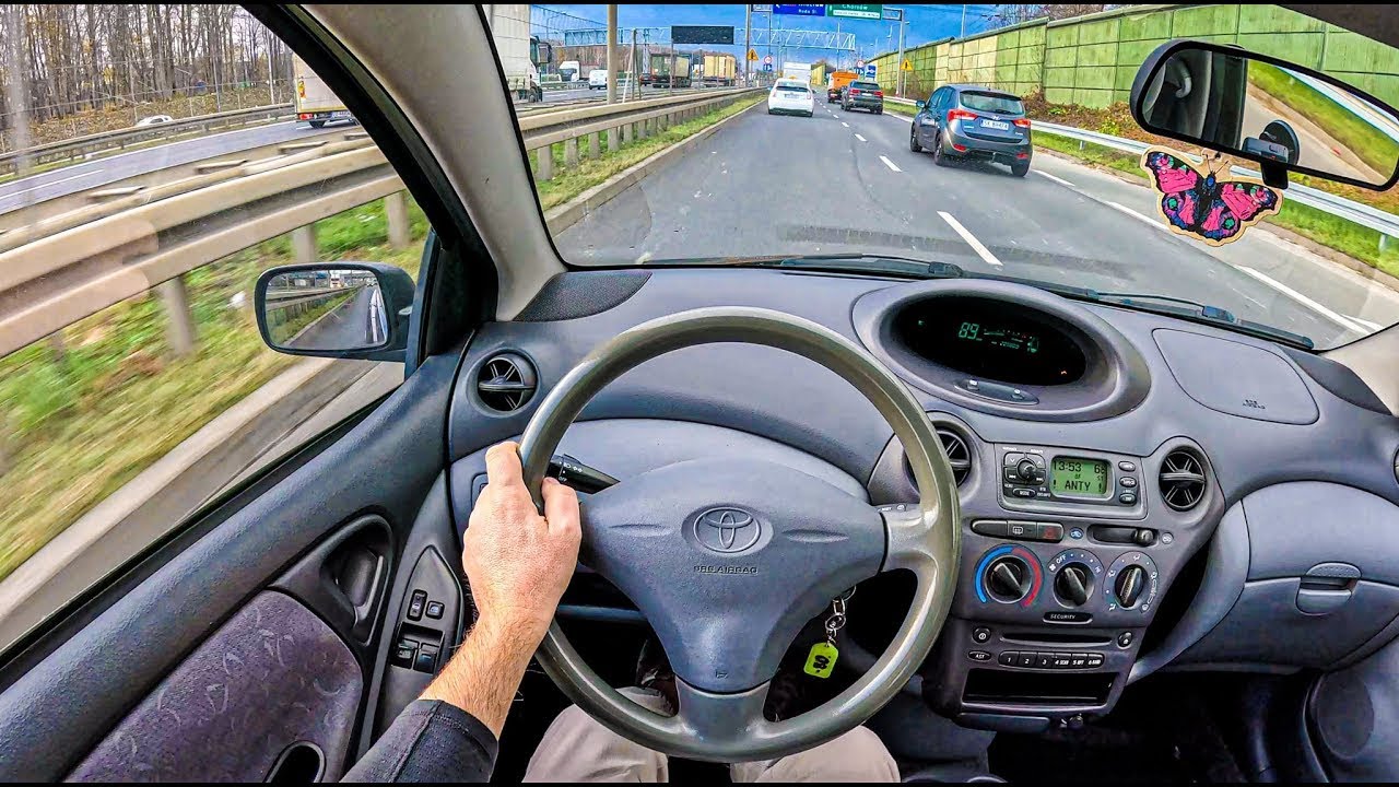 2000 Toyota Yaris 205,000 km (1.0L | 68 hp) | POV Test Drive #2614 | Joe Black