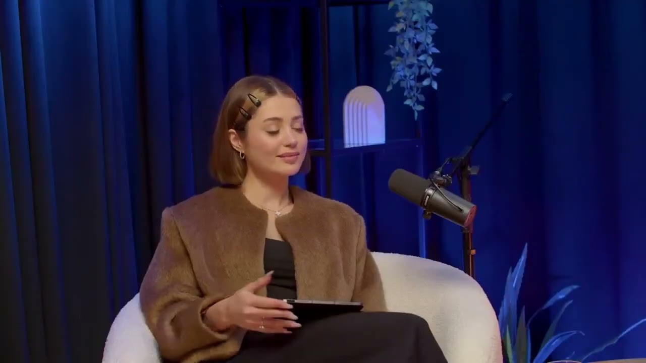 Julia Wieniawa umowa 8:00