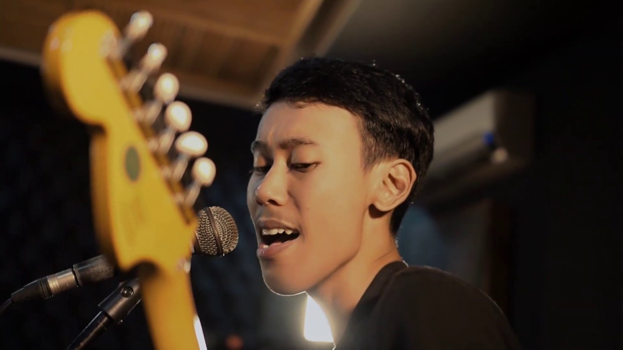 ATOMIC N APOLLO (STUDIO SESSION at JOGJA AUDIO SCHOOL)