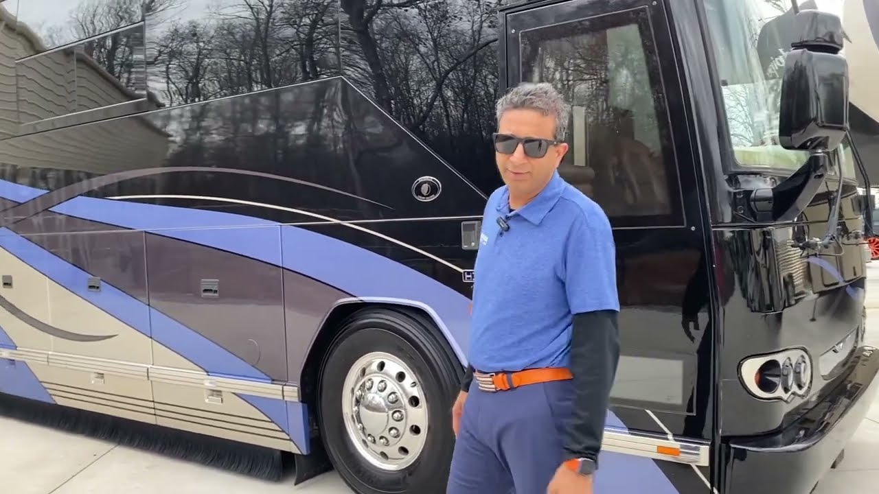 2007 PREVOST FEATHERLITE VANTARE H3-45 $299,950