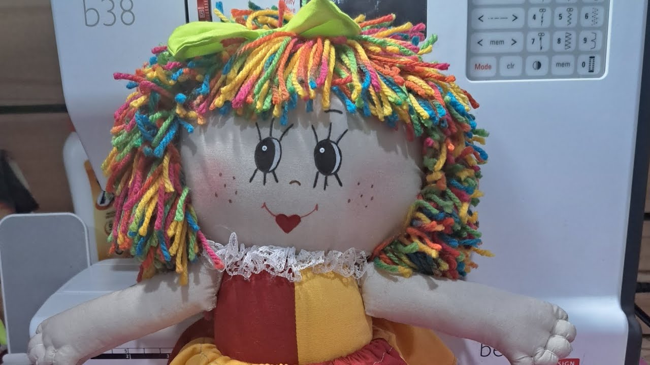 Boneca Emília