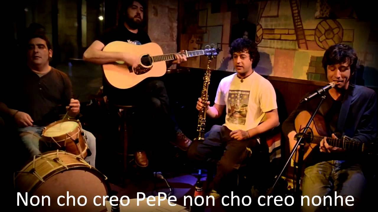 Non cho creo PePe (subtitulado)   Os D´Abaixo en A Gramola 30 11 2013 2634