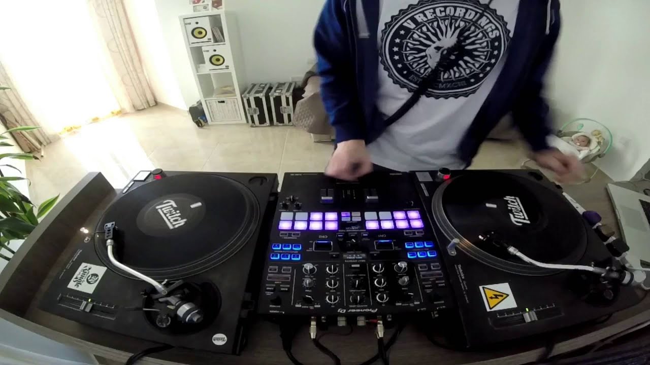 ass shakin routine