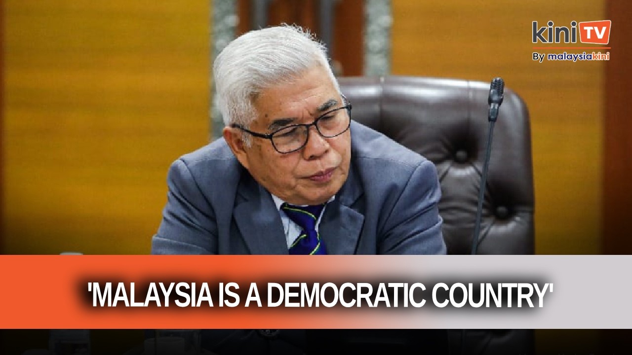 'M&rsquo;sia not a police state&rsquo; - Hassan urges police to clarify if PM's critic was arrested