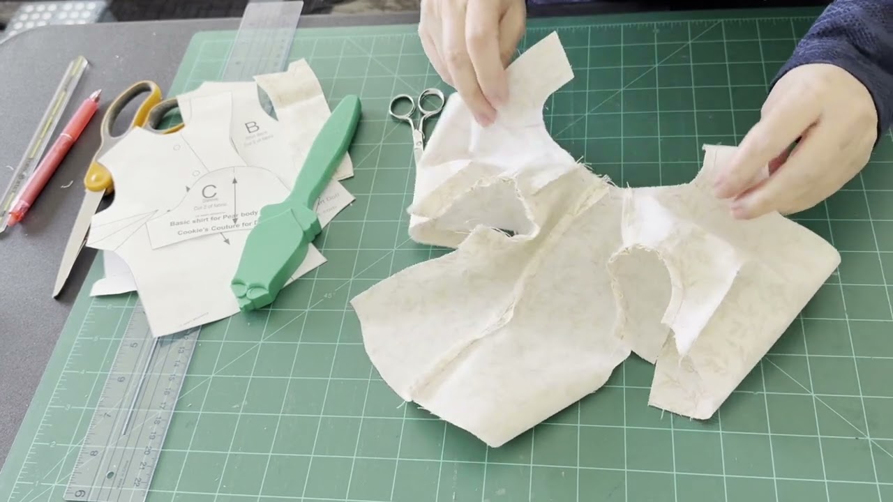 Sewing a Basic Blouse for Smart Doll