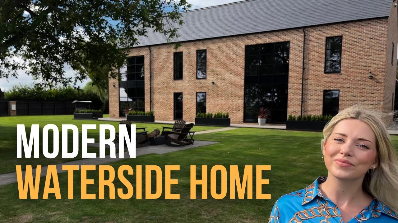 Inside a Minimalist Waterside Home | Property Tour
