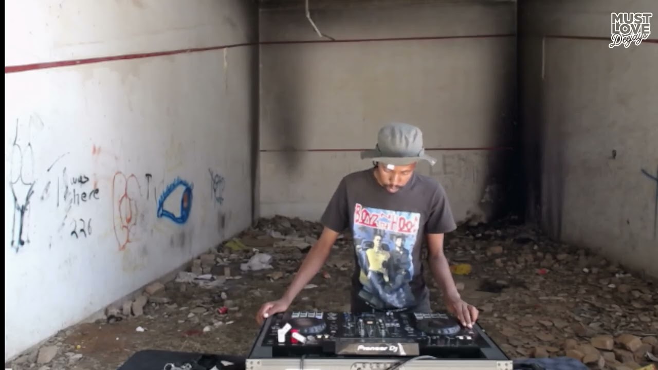 Deep house Mix by Sean White
