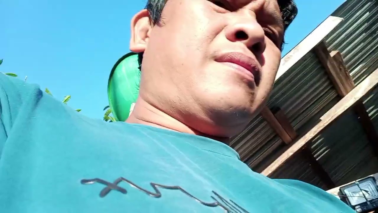 Good mrning guys Another day another life magtinda na sad ta ug street food.