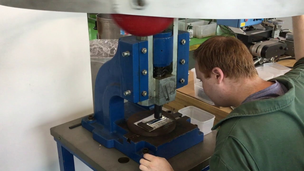 Barrenpr&auml;gung bei der Norddeutschen Edelmetall Scheideanstalt