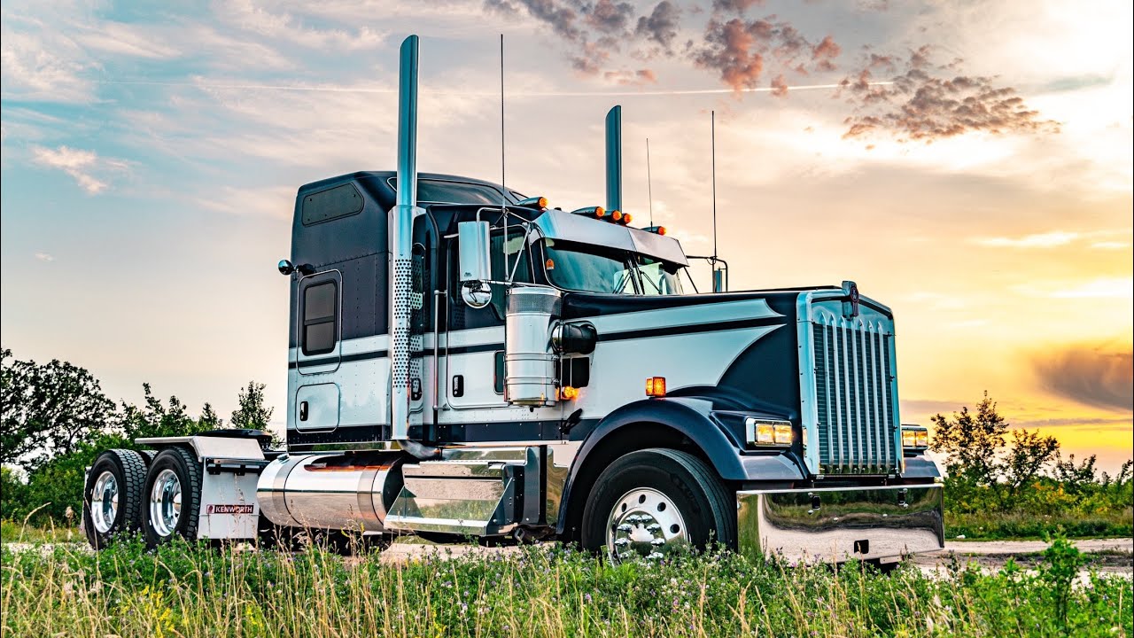 MY FAVORITE TRUCK   2021 Kenworth W900L Totally Customized   The Kenworth Guy