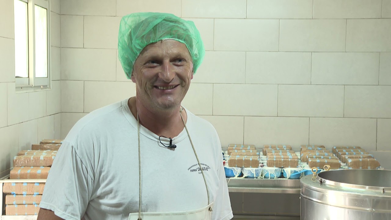 Nadomak Vareša proizvodi se domaći mladi i dimljeni sir